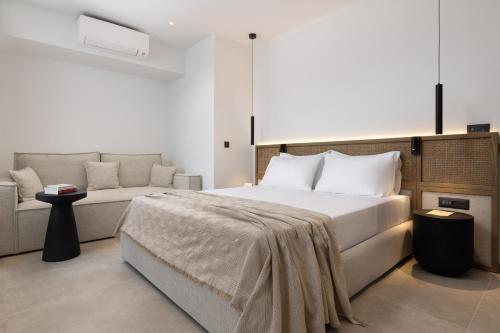 Karavel Suites - Old Town Boutique Rooms