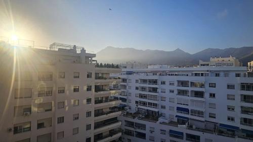 Marbella Centro - Vistas al Mar - 2 Dorm - Parking