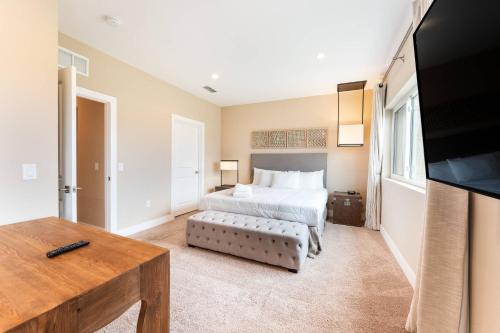 7458 Modern 9 guests 3 suites jacuzzi 8 min Disney photo 37