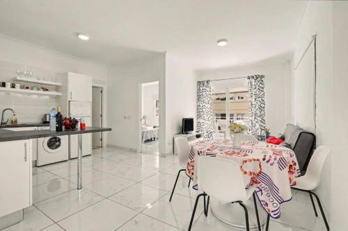 Los Cristianos Beach Apartments