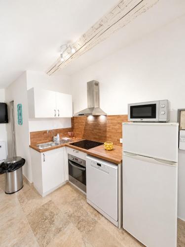APPARTEMENT N7 INTRA MUROS T2 - CLIMATISATION- WiFi - Palais des Papes