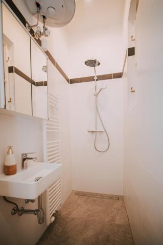 Room4Art Apartments L2 Hauptbahnhof