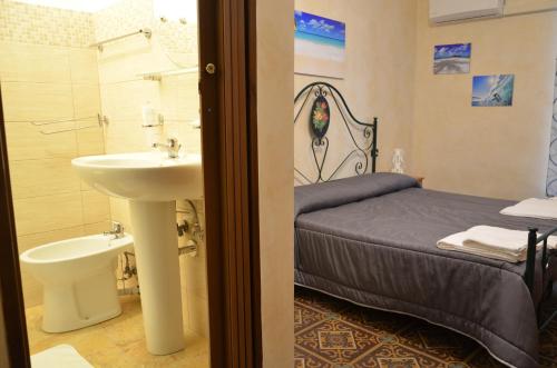 Vonios kambarys apgyvendinimo įstaigoje Bed&Breakfast Villa Bellini