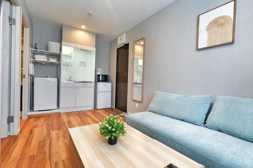 ZJ302 9 Min to Sumiyoshi, Direct to Shibuya and Shinjuku, Private 1BR Home