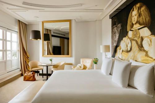 Palacio de los Duques, a Gran Meliá Hotel - The Leading Hotels of the World — Balcony/Terrace
