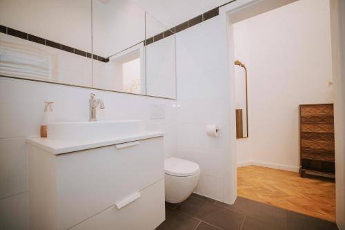Room4Art Apartments L1 Hauptbahnhof