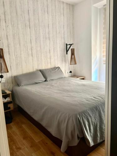 Bajondillo Apartment ,2 min to Beach & Centre