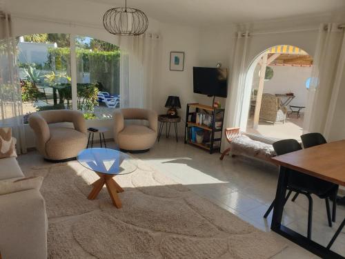 Empedrola 2BR