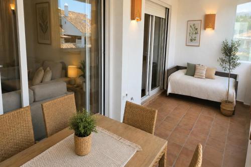 Las Cañas Beach Pool & Direct Beach Access