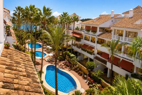 Las Cañas Beach Pool & Direct Beach Access