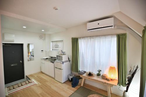 BRT301 Family Room, Double Bed & Single Futon