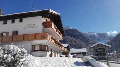 Garnì La Grambla during the winter