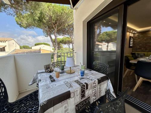 Appt 3 pièces - jusqu'à 6 personnes- Le Cap D'Agde CT210-136