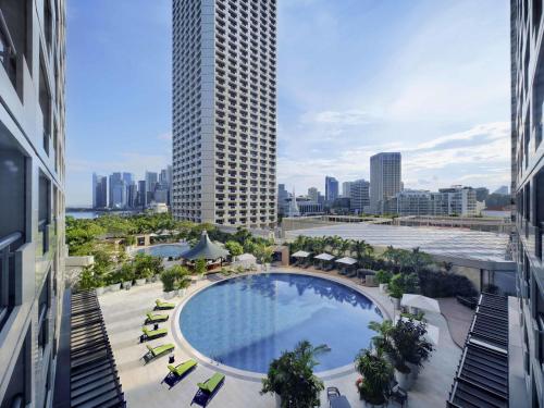 Fairmont Singapore — Pool view