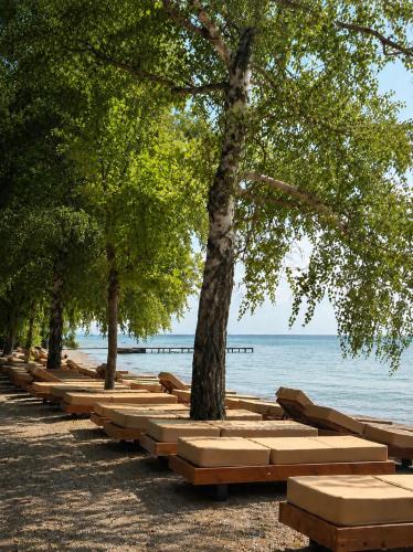 Lago Hotel & Spa - Adult Recommended — Beach