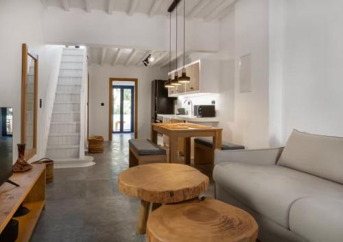 InTown Mykonos- Two Bedrooms Duplex House