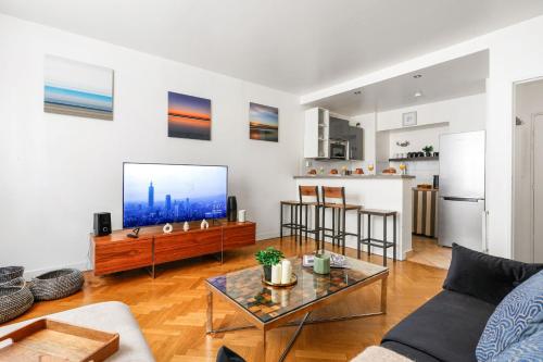 BnBNova - 1BR - Heart of Le Marais Near Pompidou