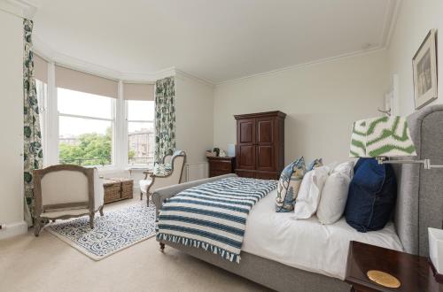 West End Townhouse photo 34