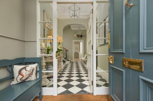West End Townhouse photo 42