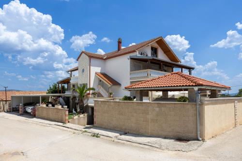 My Dalmatia - Apartment DaDa 3 with pool