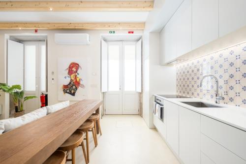 Fátima's Place - Cozy Loft in Old Town Viana