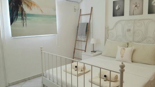 Skyline Vista - Sea View Apartment with Free Parking