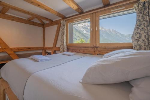 Beautiful apartment in Chamonix centre with superb mountain views