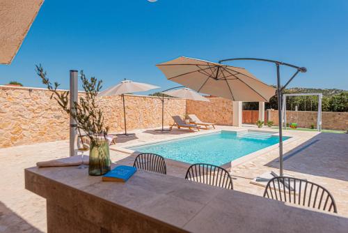 Villa Lapidea