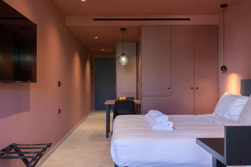 ELYRA Urban Living