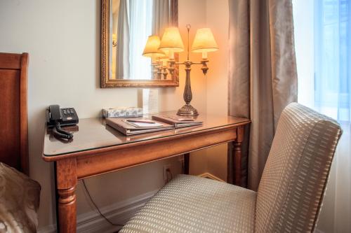 Hotel Bonaparte Image