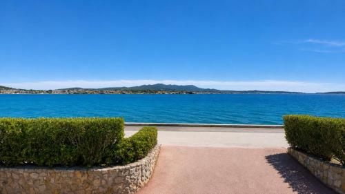 a view of a large body of water at Les Baux 1 in Sanary-sur-Mer