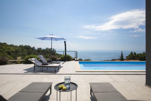 Villa Ziganto with a view of the Kvarner Bay