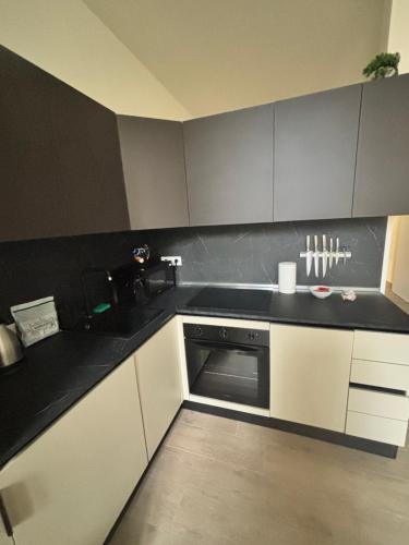 Linate Design Loft 50 mt metro M4 I Duomo 10min - WiFi I free parking