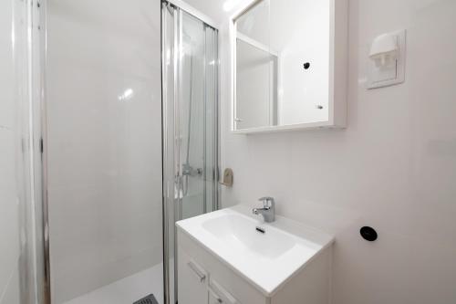 CRR4 Malasaña Chamberi 3 small bedroom