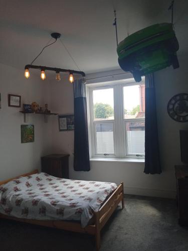 Quirky large Victorian house with private parking photo 10