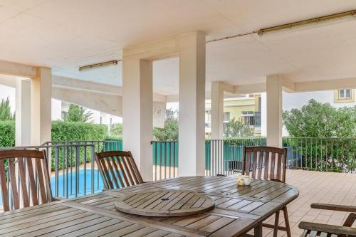 Alvor Oasis with Pool & Balconies Near Town & Beach