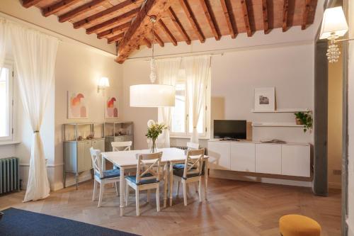 Signoria luxury loft - central & modern