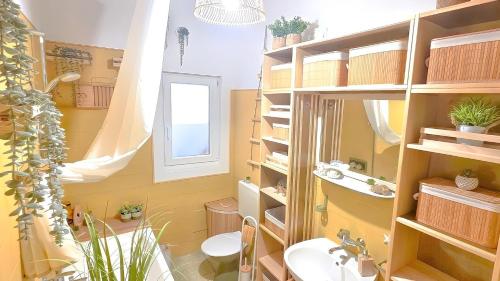 Apartments by the sea Omis - 24904