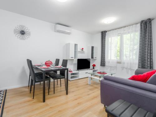 Apartments by the sea Porec - 27669