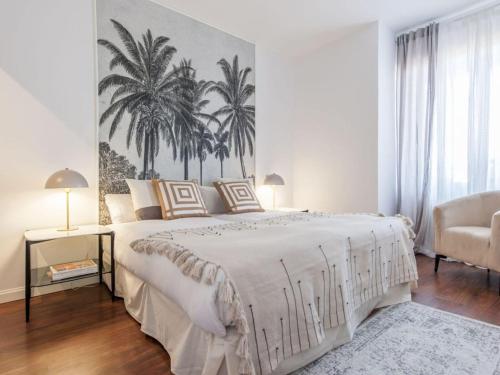 CIty Central Flat in Madrid for 4