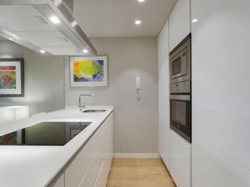 6-Guest Haven near Golden Mile