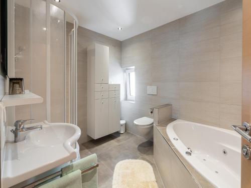 Apartment with Whirlpool Bathtub in St Anton