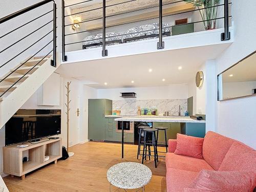 Duplex renovated in 2026 with 2 single beds