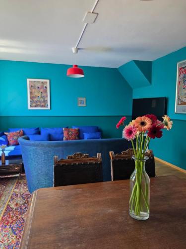 Your Penthouse - Baselcard - Lift - 15min to Airport - Garden