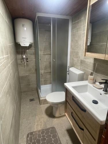 Beachfront Apartment with Stunning Sea Views - Renovated 2025
