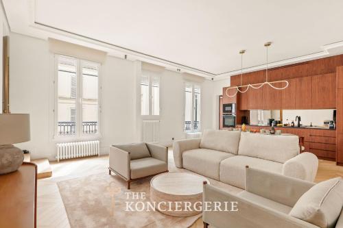 LE BEAU CHAMPS-ELYSEES - Luxury Apartment, AIR COND, LIFT