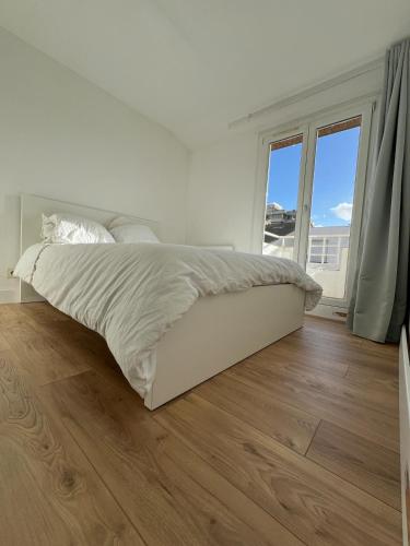 T2 Standing , Vue Garonne, 2 Balcons, Parking Privé