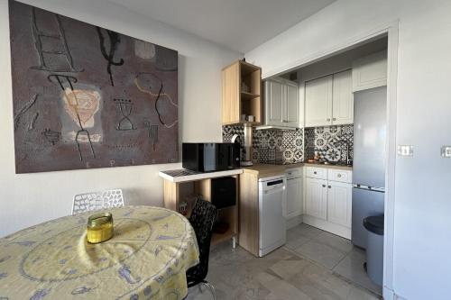 Bright 31m2 flowered terrace near Croisette photo 8