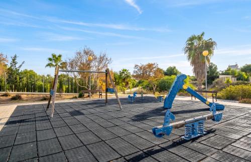 Stylish Apartment in Orihuela Costa - 55 m² + Shared Pool