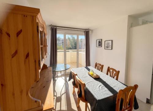 Appartement moderne à Fréjus, 60 m², piscine partagée